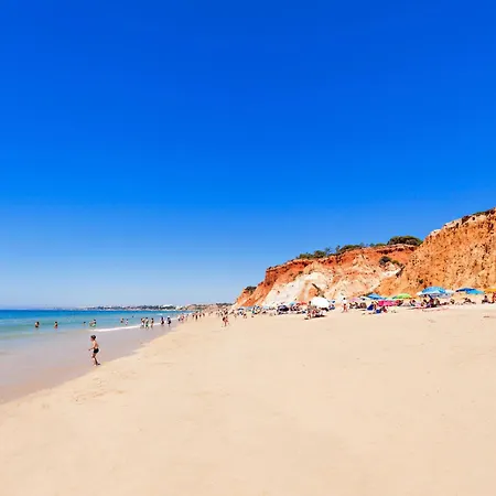 Homes Falesia Cozy With Terrace & 2 Swimming Pools