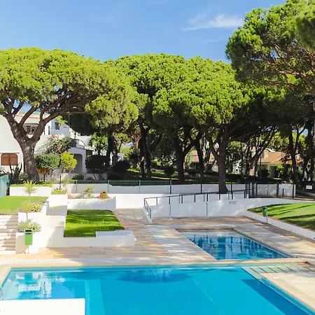 Homes Falesia Cozy With Terrace & 2 Swimming Pools アパート オーリョス・デ・アーグァ