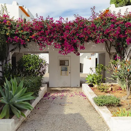 شقة Homes Falesia Cozy With Terrace & 2 Swimming Pools *