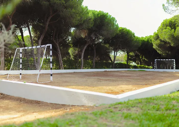 Homes Falesia Cozy With Terrace & 2 Swimming Pools דירה