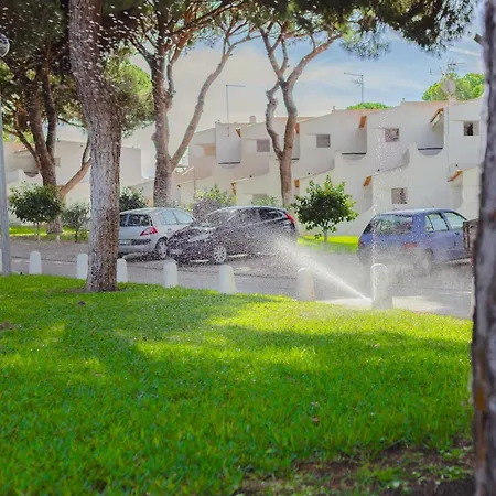Апартаменты Homes Falesia Cozy With Terrace & 2 Swimming Pools *